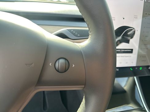 Used 2020 Tesla Model 3 Performance image 28