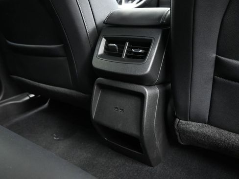 Used 2025 Chevrolet Equinox EV LT w/ Convenience Package image 30