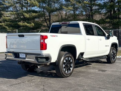 Used 2020 Chevrolet Silverado 2500 LT w/ All Star Edition image 6