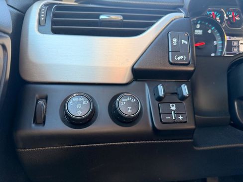 Used 2020 GMC Yukon SLE w/ SLE Value Package AWD/4WD image 20