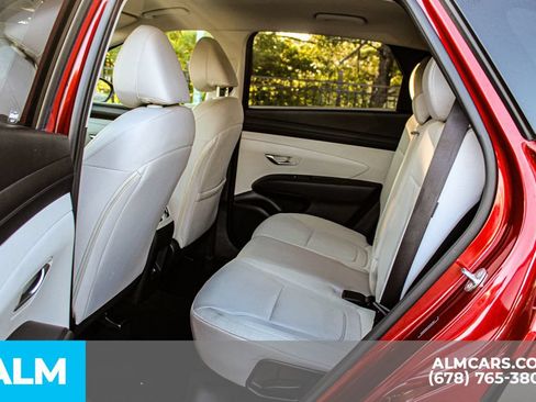 Used 2025 Hyundai Tucson SEL FWD image 17