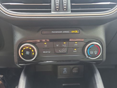 Used 2022 Ford Escape S AWD/4WD image 23
