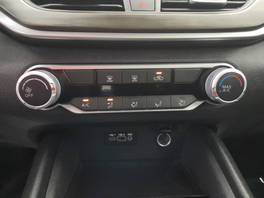 Used 2025 Nissan Altima 2.5 SV FWD image 32