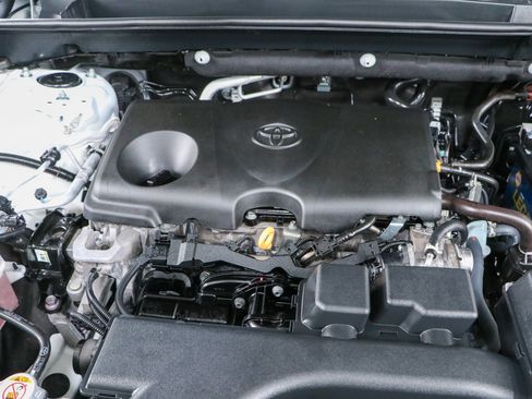 Used 2024 Toyota RAV4 LE FWD image 29