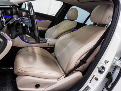 Used 2022 Mercedes-Benz E 350 4MATIC Sedan image 6