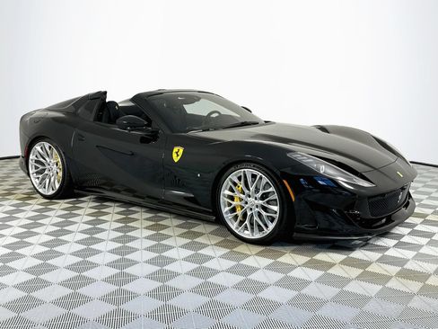 Used 2023 Ferrari 812 GTS RWD image 28