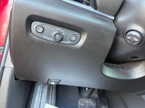 Used 2018 Chevrolet Traverse Premier w/ LPO, Floor Liner Package AWD/4WD image 24