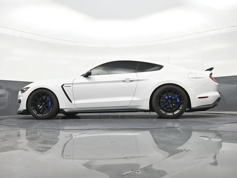 Used 2018 Ford Mustang Shelby GT350 w/ Electronics Package RWD image 27