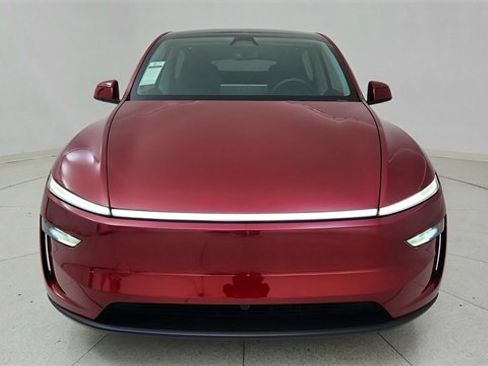 Used 2026 Tesla Model Y Long Range image 13