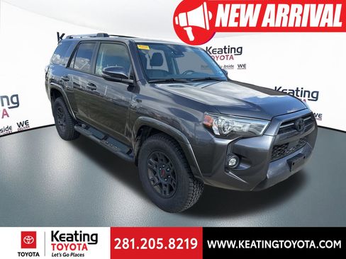 Used 2022 Toyota 4Runner SR5 Premium w/ Moonroof Package image 1