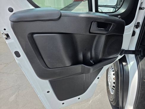 Used 2023 RAM ProMaster 2500 FWD image 19