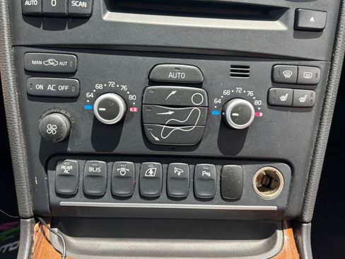 Used 2007 Volvo XC90 V8 AWD/4WD image 13