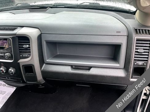 Used 2019 RAM 1500 Express AWD/4WD image 10