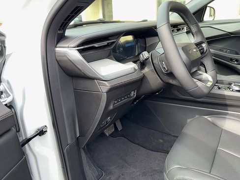 New 2026 Jeep Cherokee Limited image 22