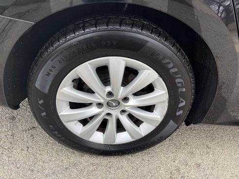 Used 2014 Volkswagen Passat 1.8T Wolfsburg Edition image 16