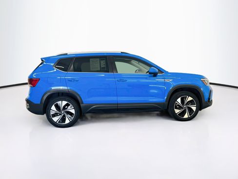 Used 2024 Volkswagen Taos SE AWD/4WD image 10