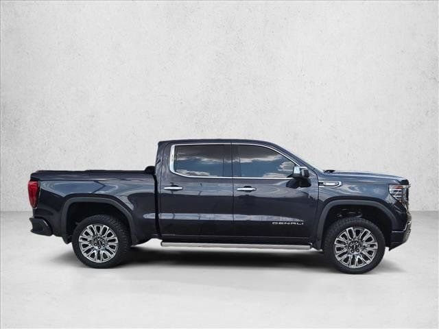 Used 2022 GMC Sierra 1500 Denali AWD/4WD image 4