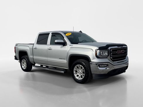 Used 2018 GMC Sierra 1500 SLE w/ SLE Value Package image 8