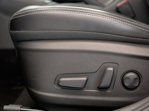 Used 2019 Hyundai Kona Limited AWD/4WD image 16
