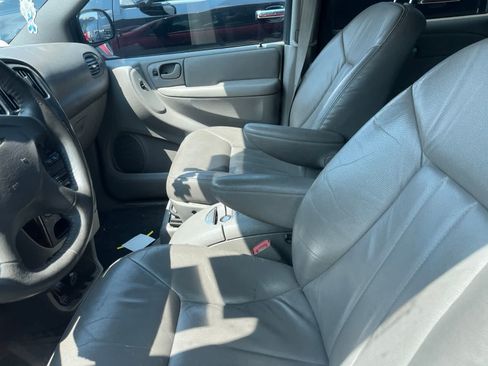 Used 2003 Chrysler Town & Country EX FWD image 22