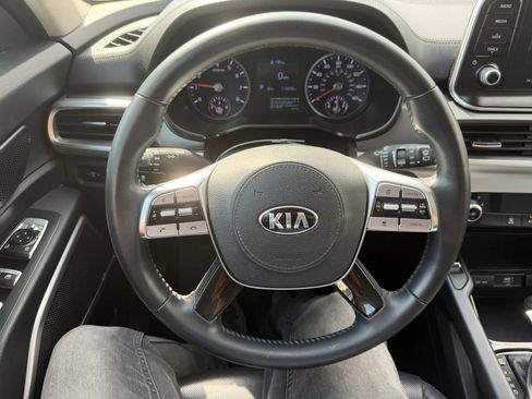 Used 2020 Kia Telluride S w/ S 8 Passenger Seating Package AWD/4WD image 12