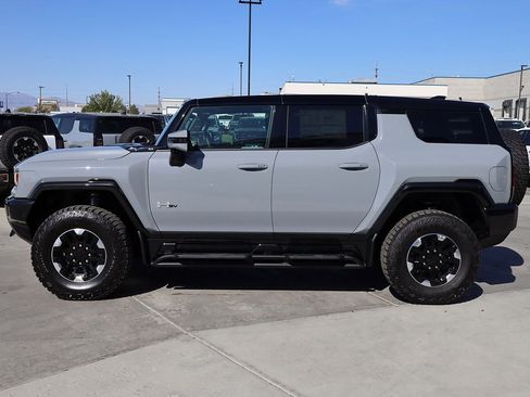 New 2025 GMC Hummer EV 3X w/ Extreme Off-Road Package image 3