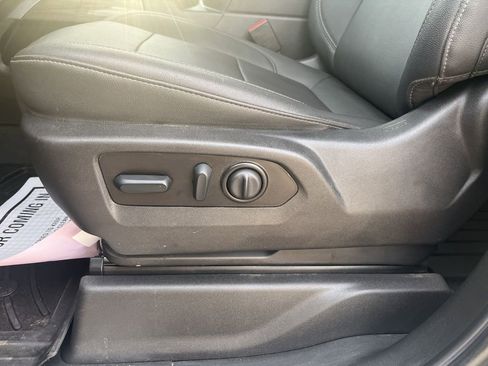 Used 2022 Chevrolet Silverado 1500 LTZ w/ LTZ Premium Package image 56