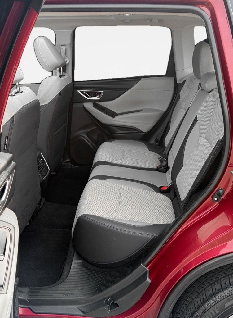 Used 2024 Subaru Forester Premium AWD/4WD image 13