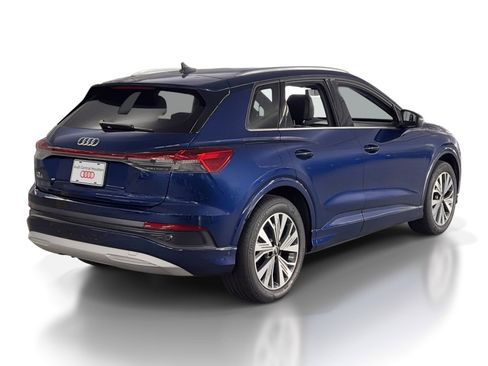 Used 2023 Audi Q4 e-tron Premium Plus w/ Premium Plus image 9