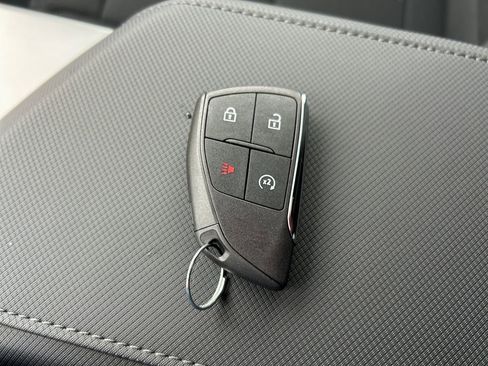 New 2026 Chevrolet Equinox EV LT w/ Comfort Package image 33