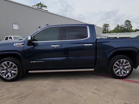 Certified 2022 GMC Sierra 1500 Denali w/ Denali Reserve Package AWD/4WD image 5