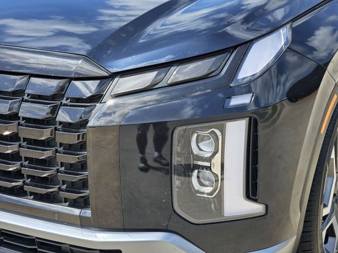 Used 2024 Hyundai Palisade Limited FWD image 10