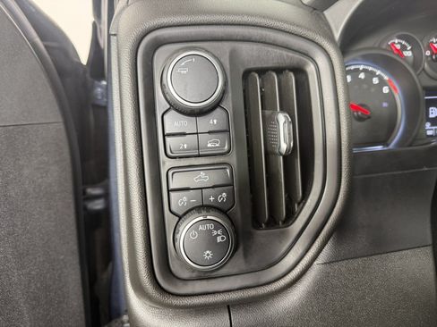 Used 2021 Chevrolet Silverado 1500 Custom AWD/4WD image 21