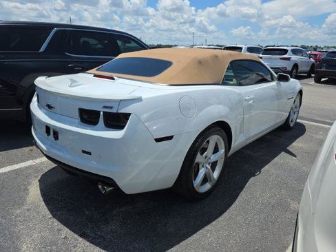 Used 2013 Chevrolet Camaro SS RWD image 2