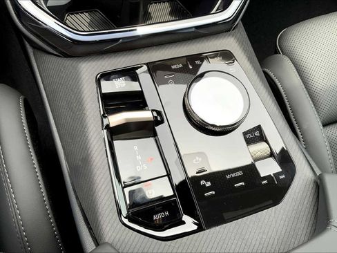 New 2025 BMW X3 xDrive30i w/ Premium Package image 18