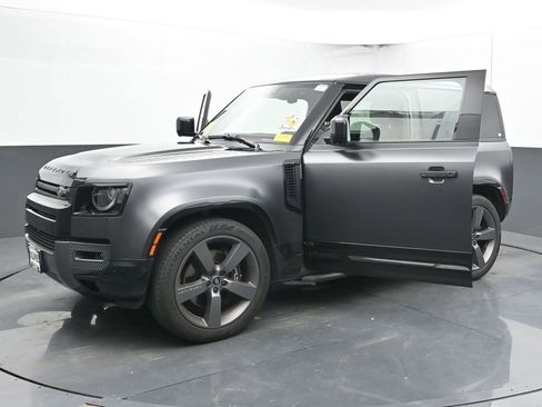 Used 2023 Land Rover Defender 90 V8 image 57