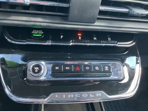 Used 2024 Lincoln Corsair Grand Touring image 27