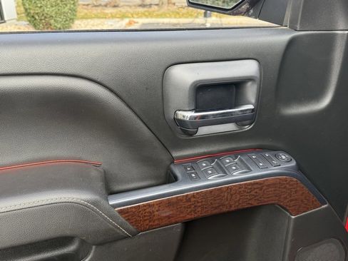 Used 2018 GMC Sierra 1500 SLE image 9