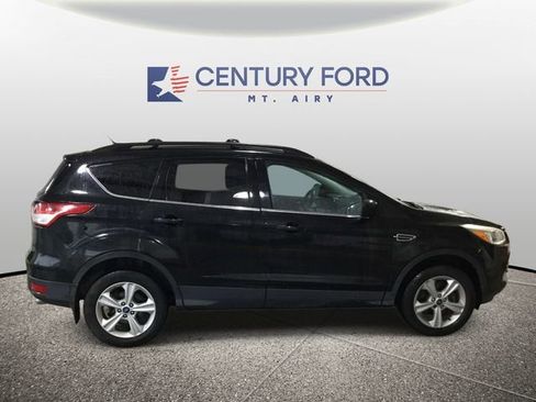 Used 2013 Ford Escape SE FWD image 2