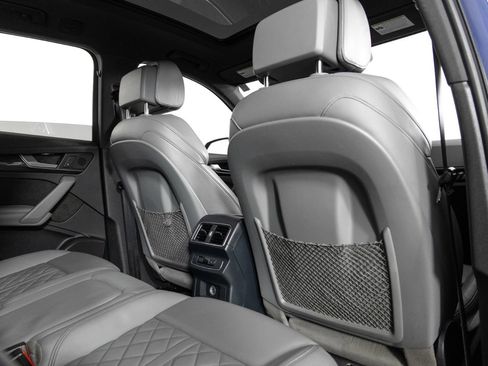 Used 2018 Audi SQ5 Premium Plus w/ Navigation Package image 20