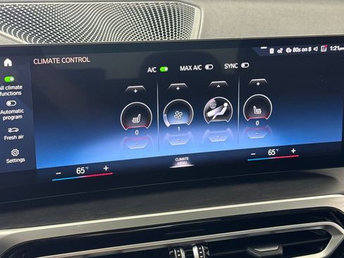 Used 2024 BMW 330e w/ M Sport Package RWD image 26