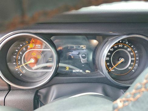 Used 2023 Jeep Wrangler Unlimited Rubicon 392 AWD/4WD image 8