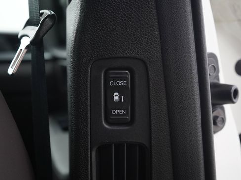 Used 2019 Honda Odyssey Touring image 19