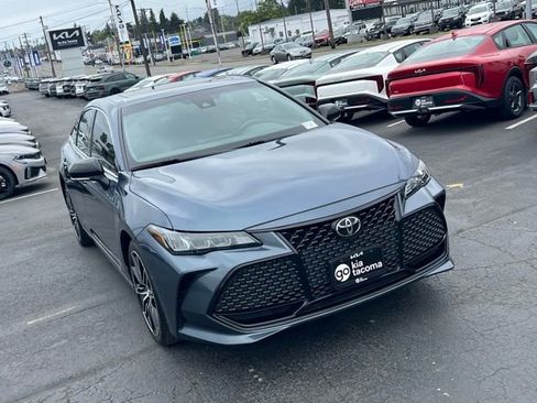 Used 2019 Toyota Avalon XSE w/ All Weather Liner Package FWD image 5