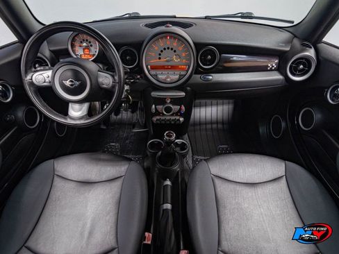 Used 2009 MINI Cooper John Cooper Works image 2