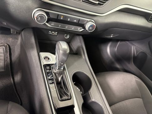 Used 2020 Nissan Altima 2.5 S FWD image 18