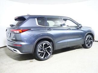 New 2025 Mitsubishi Outlander SEL video 2