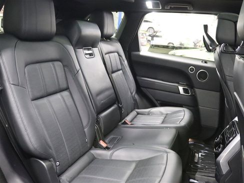 Used 2018 Land Rover Range Rover Sport HSE Dynamic image 15