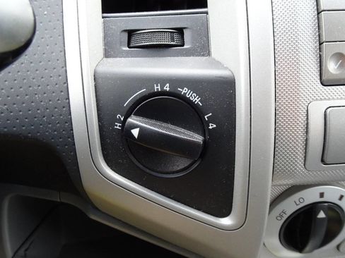 Used 2011 Toyota Tacoma 4x4 Double Cab w/ TRD Off-Road Pkg image 25