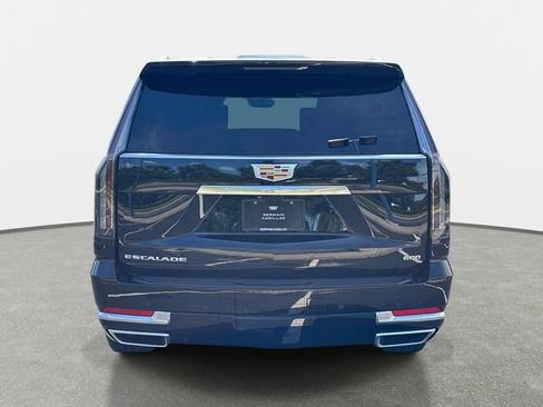 Certified 2025 Cadillac Escalade Premium Luxury Platinum AWD/4WD image 4